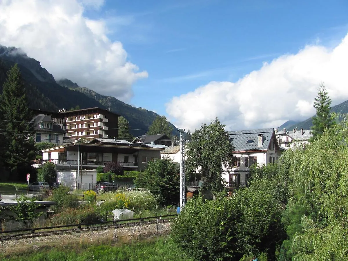 Studio Arve 1 Et 2-3 By Interhome Chamonix